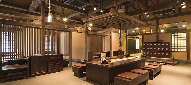 囲炉裏茶寮 八里