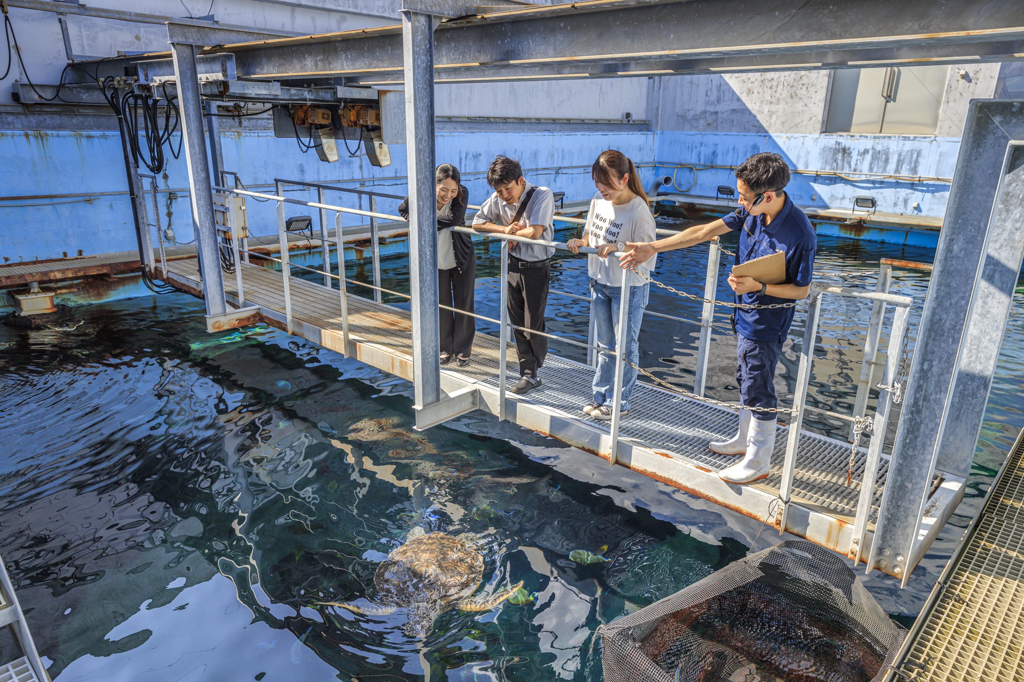 【箱根園】箱根園水族館 飼育員とめぐるバックヤードツアー